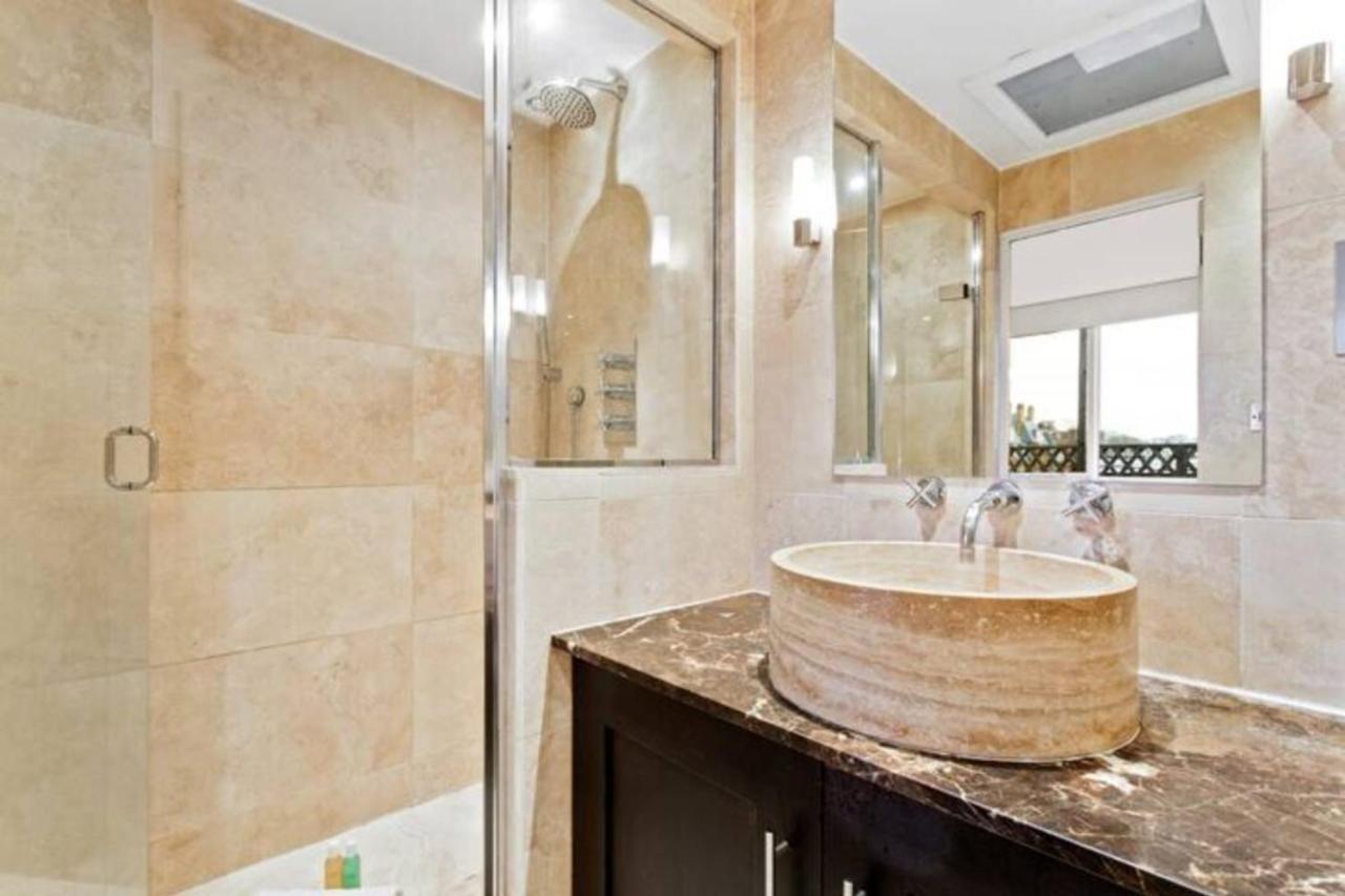 Bright 2 Bedroom Near The Natural History Museum Londra Exterior foto